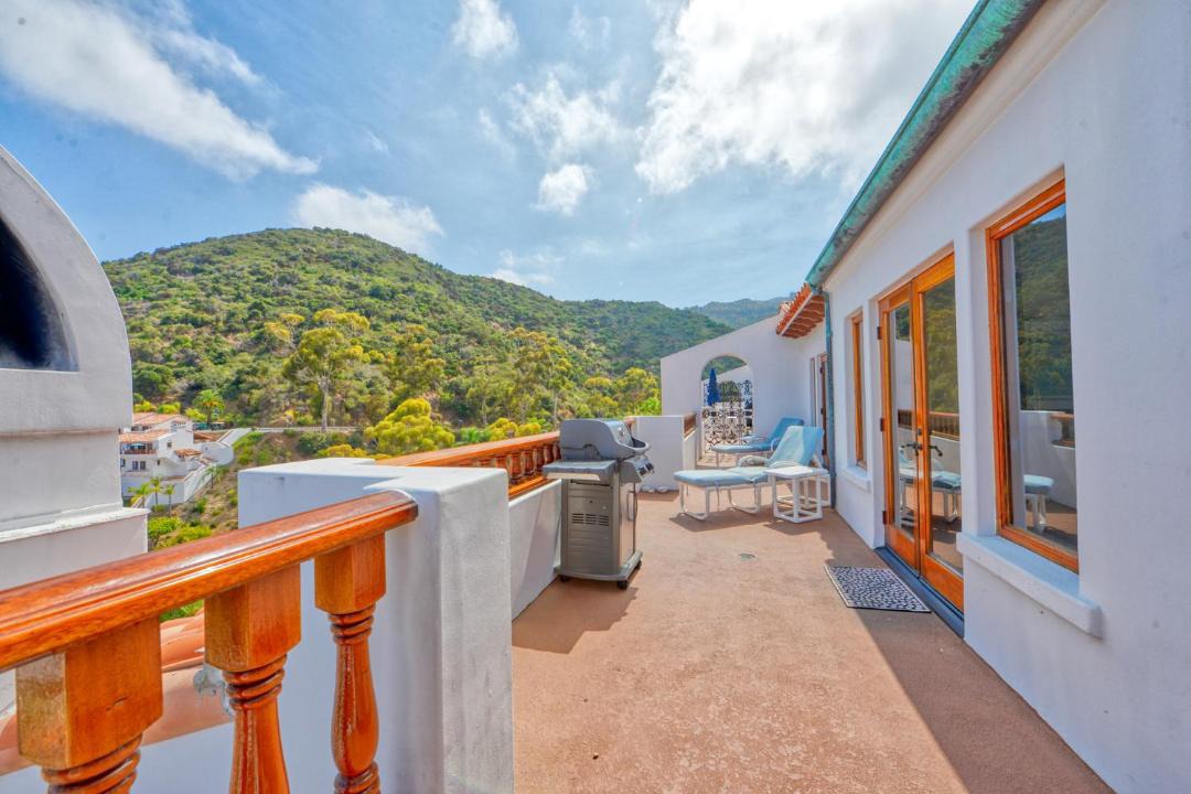 Photo of Patio Balcony in Avalon
