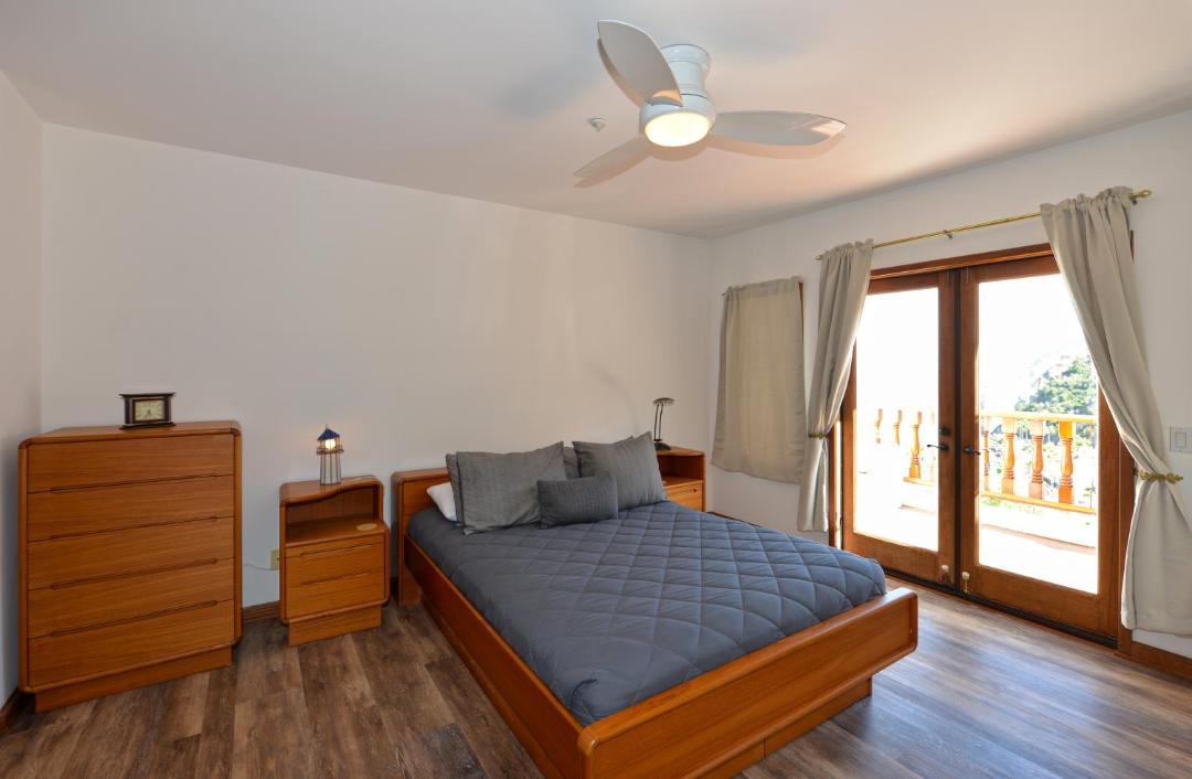 Photo of Bedroom in Avalon