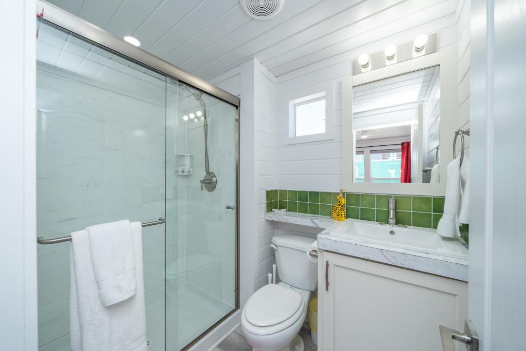 Photo of Bathroom in Parker Strip