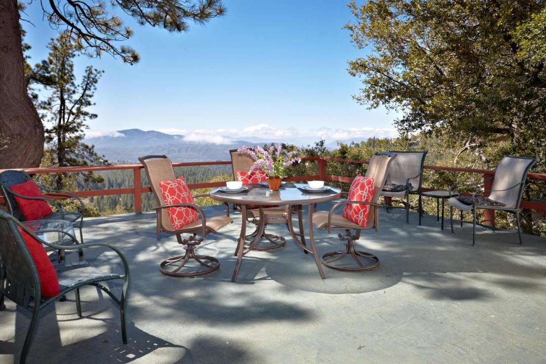 Photo of Patio Balcony in Pine Cove