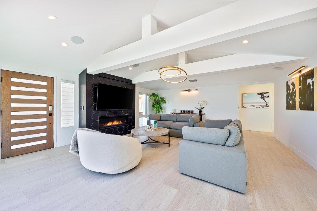 Photo of Livingroom in Beach Barber Tract