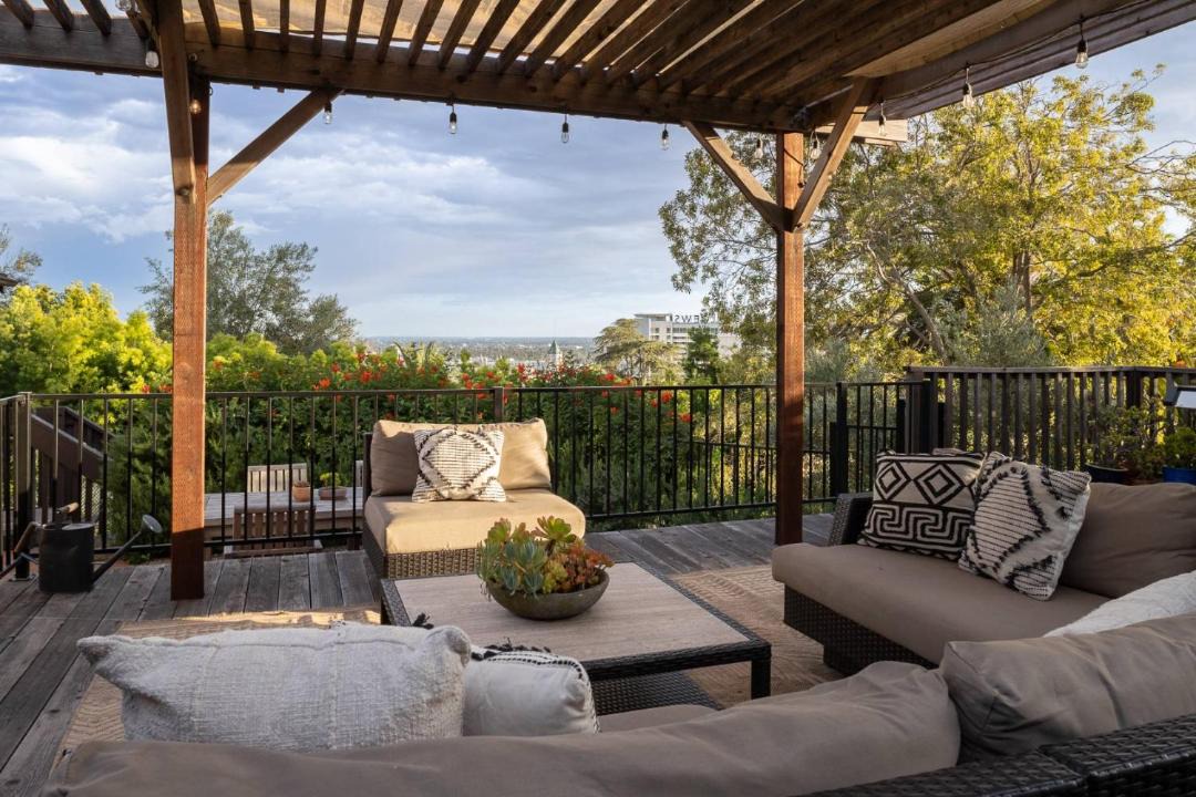 Photo of Patio Balcony in Hollywood Hills