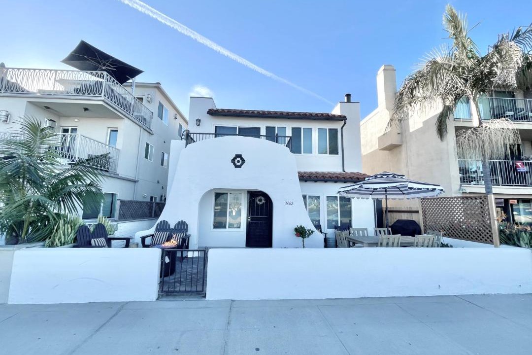 Photo of Patio Balcony in Central Mission Beach