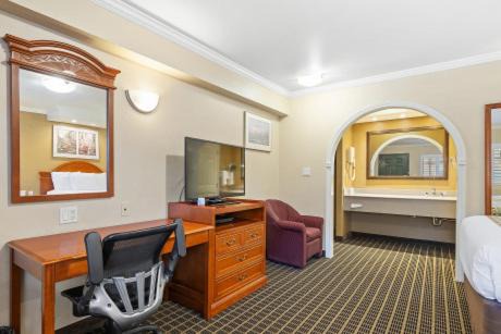 Photo of Bedroom in Tenderloin