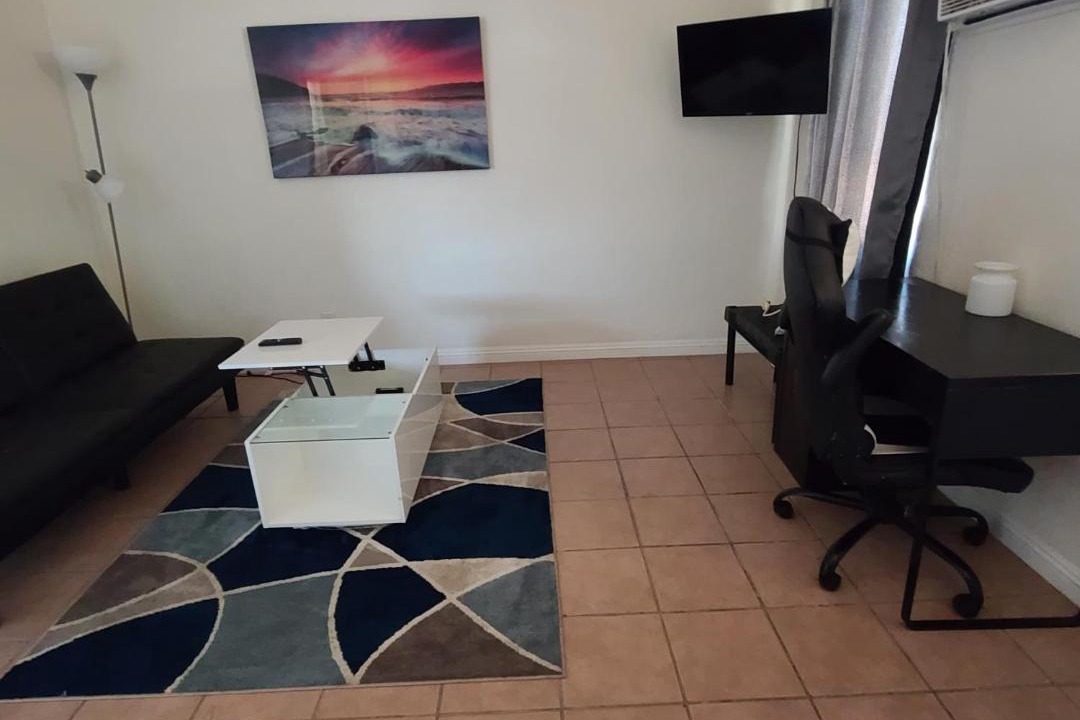 Photo of Livingroom in Victorville