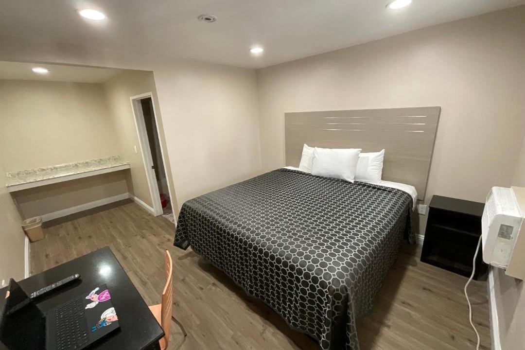 Photo of Bedroom in South Gate