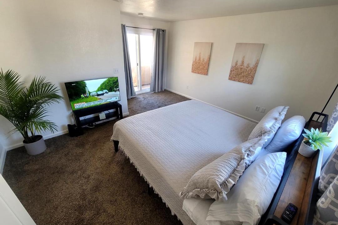 Photo of Bedroom in Mid-Wilshire