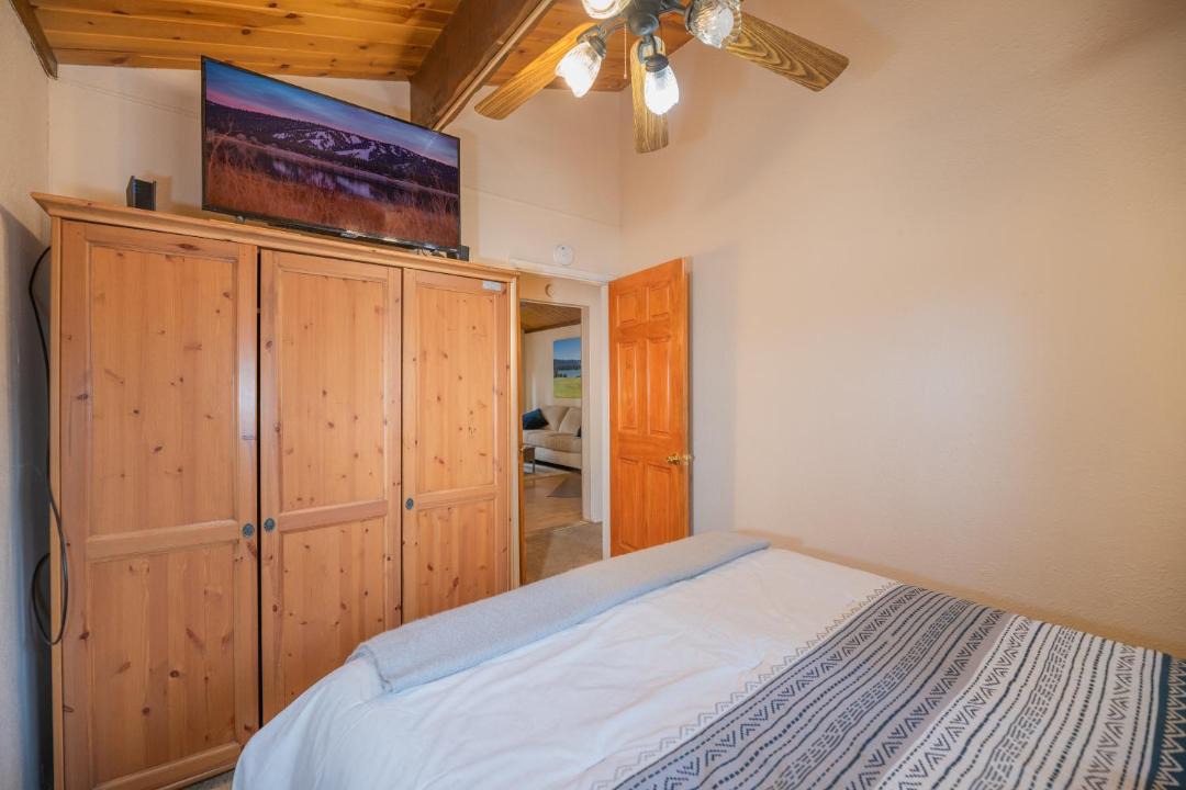 Photo of Bedroom in Big Bear City