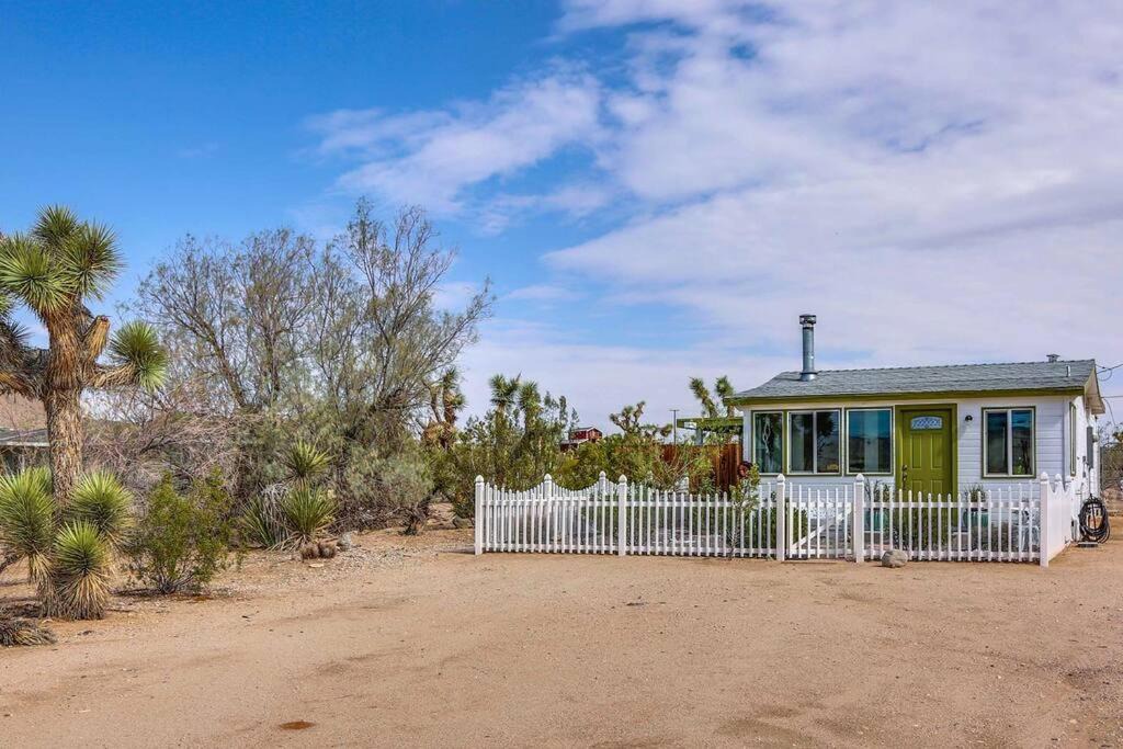 Photo of Buildings in Yucca Valley