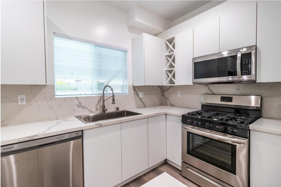 Photo of Kitchen in Mid City