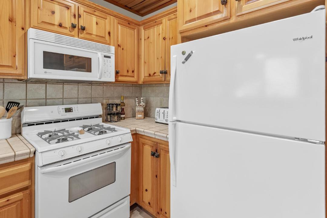 Photo of Kitchen in Summit Estates