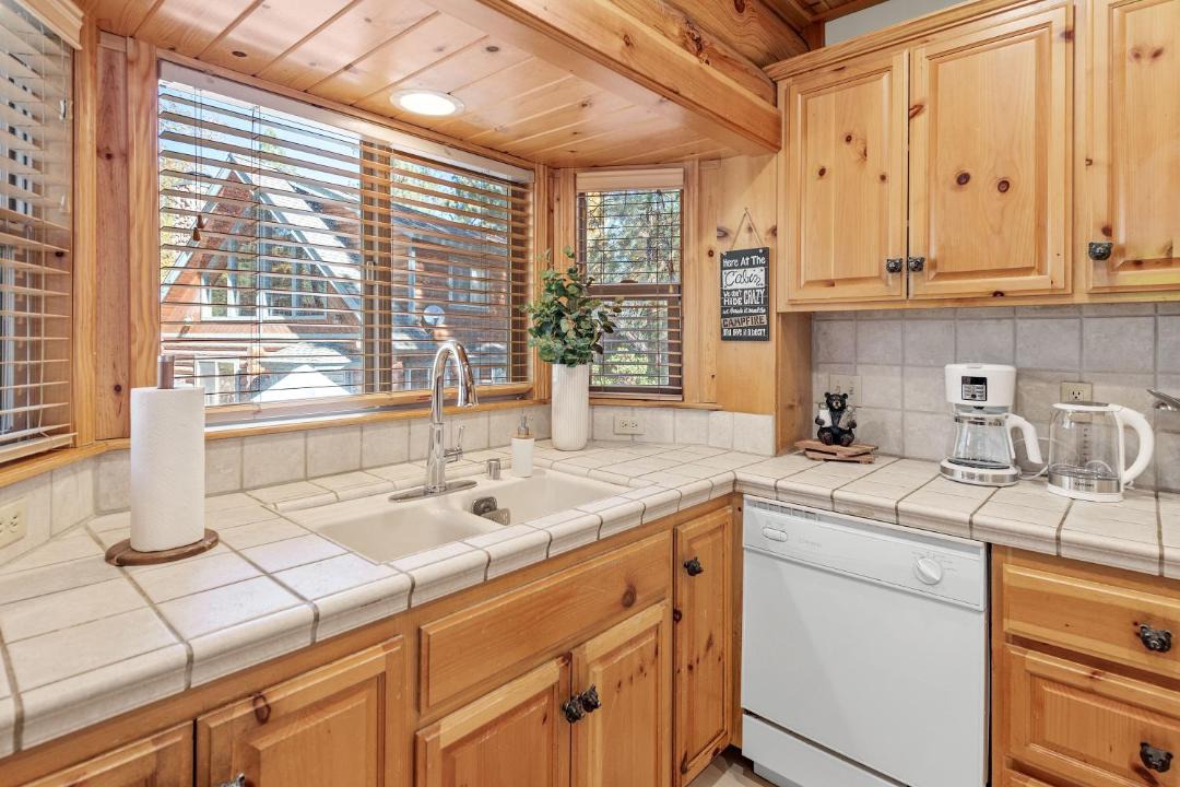 Photo of Kitchen in Summit Estates