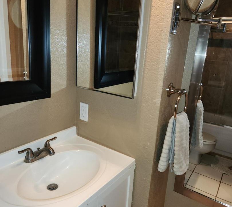 Photo of Bathroom in Racquet Club West