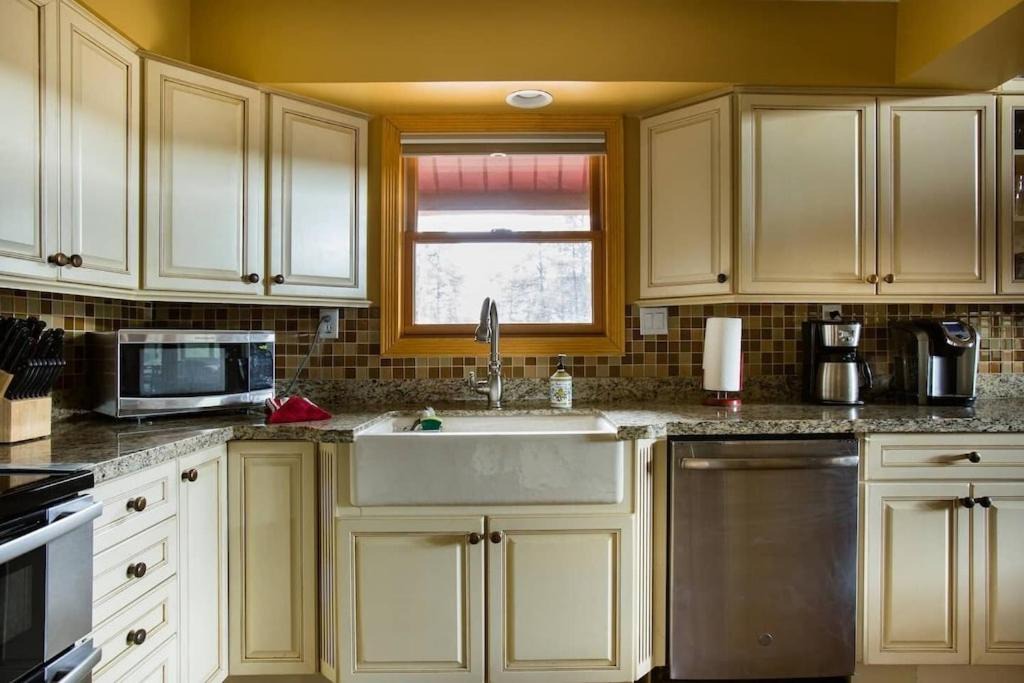Photo of Kitchen in Highland Pines