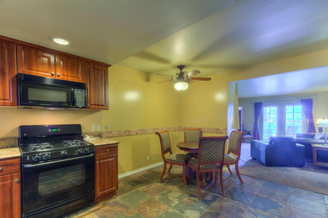 Photo of Kitchen in Townsite