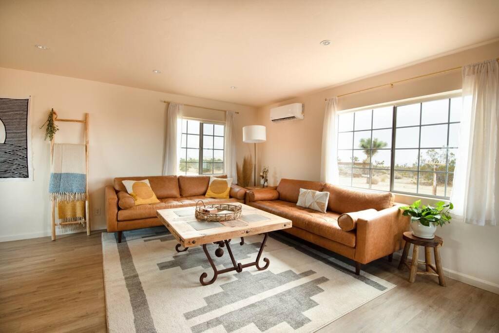 Photo of Livingroom in Yucca Valley