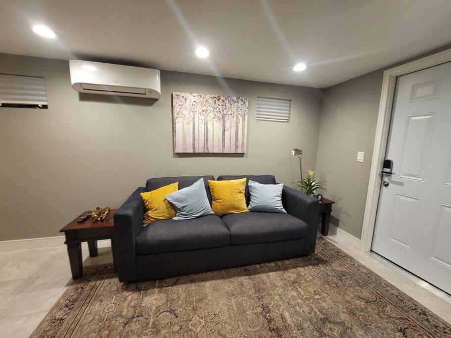 Photo of Livingroom in San Leandro