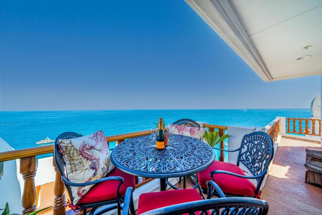 Photo of Patio Balcony in Avalon
