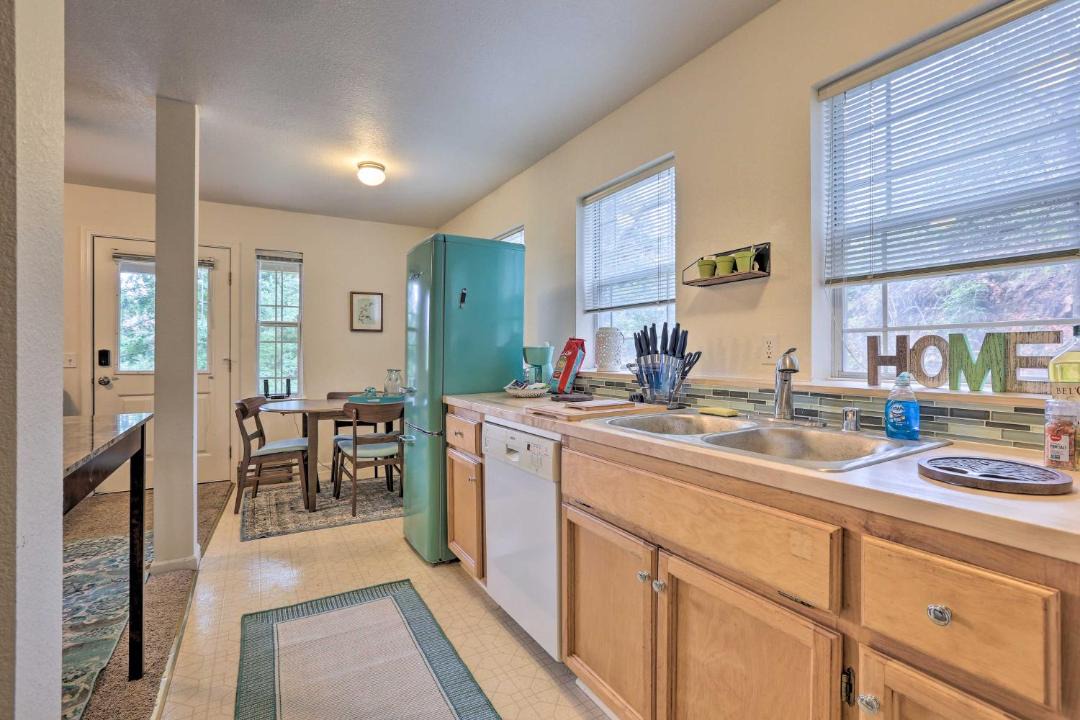Photo of Kitchen in Applegate
