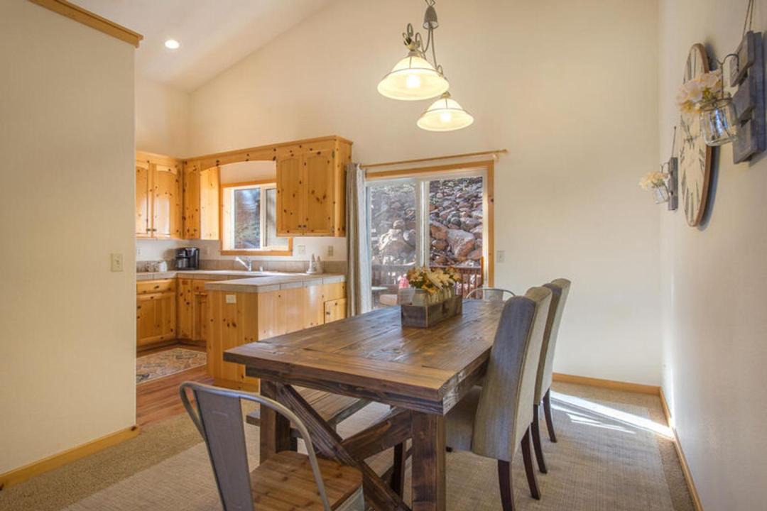 Photo of Livingroom in Truckee