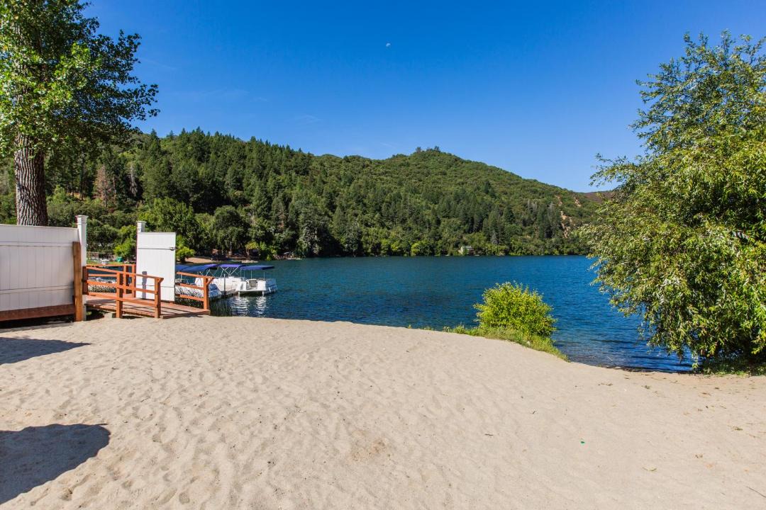 Photo of Others in Upper Lake