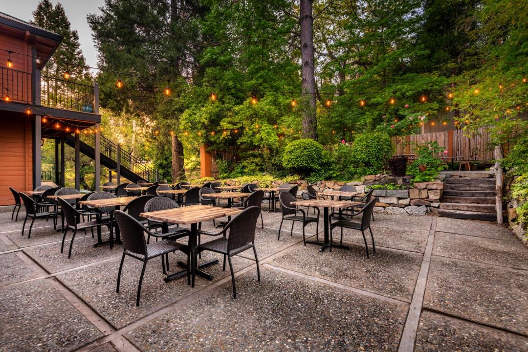 Photo of Others in Groveland