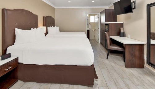 Deluxe Double Room, 2 Queen Beds, Non Smoking