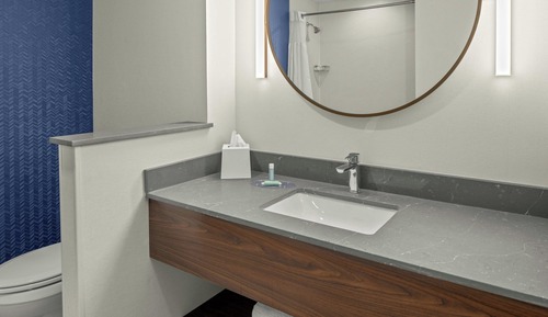 Suite, Multiple Beds, Accessible Bathtub