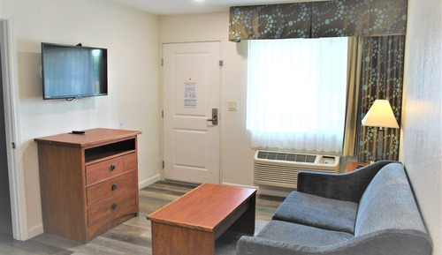 Studio Suite, King Bed with Sofa bed, Accessible, Non Smoking (Mobility Accessible)