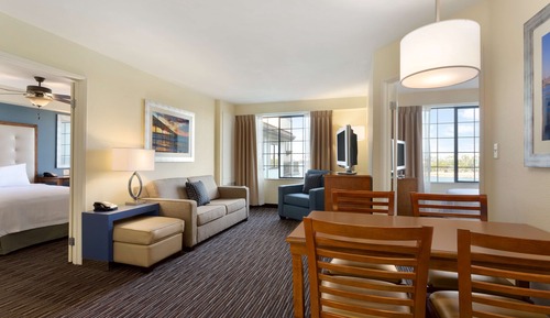 Suite, One King, One Queen, Accessible, Bathtub