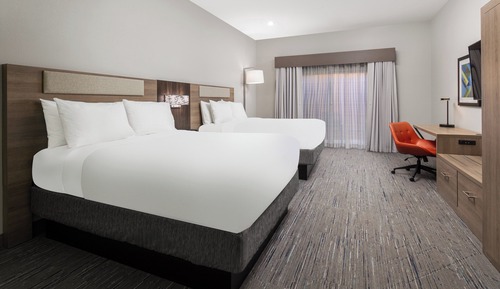Standard Room, 2 Queen Beds, Microwave