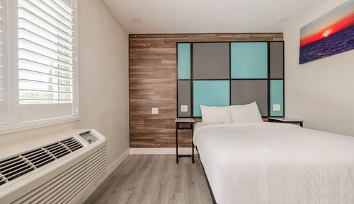 Room, 1 Queen Bed, Accessible Bathtub, Non Smoking