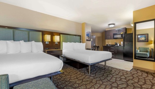 Standard Room, 2 Queen Beds, Accessible, Kitchenette