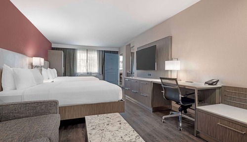Suite, 2 Queen Beds, Accessible, Non Smoking (with Sofabed)