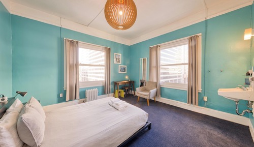 Private Queen Room Ensuite