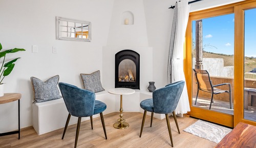 Deluxe Studio Suite, Vineyard View