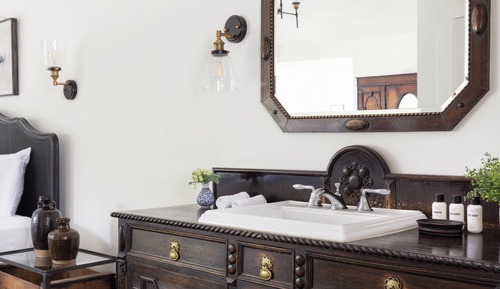 Premier Room, 1 King Bed, Corner