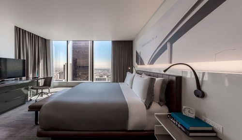 Premium Room, 1 King Bed, City View