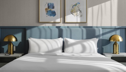 Room, 1 King Bed, Balcony (Racetrack View)