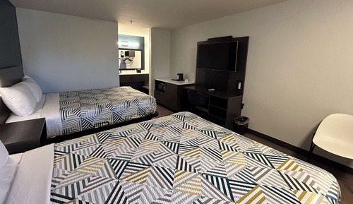 Standard Room, 2 Queen Beds, Non Smoking
