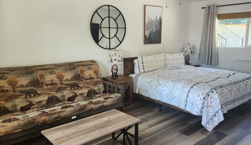 Deluxe Room, 1 King Bed