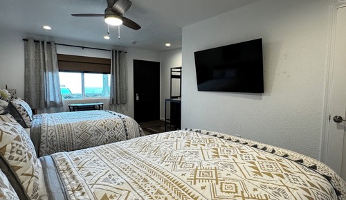 Signature Room, 2 Queen Beds