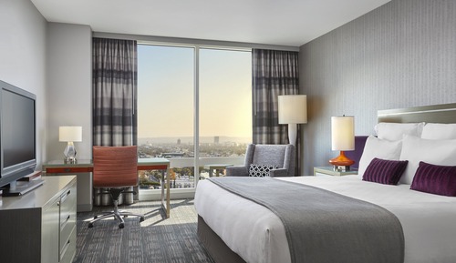Standard Room, 1 King Bed, Accessible (Hearing Accessible)