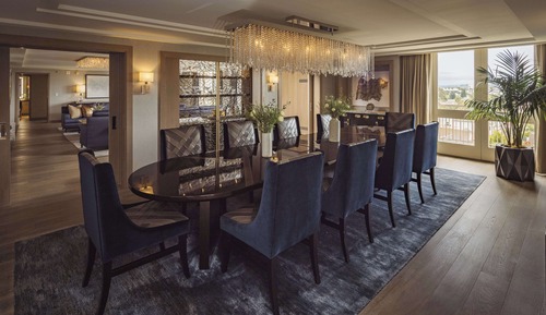 Suite (L'Ermitage Suite)
