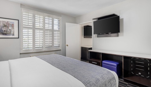 Family Suite, Multiple Beds, Non Smoking, Refrigerator & Microwave