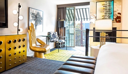 Deluxe King Suite