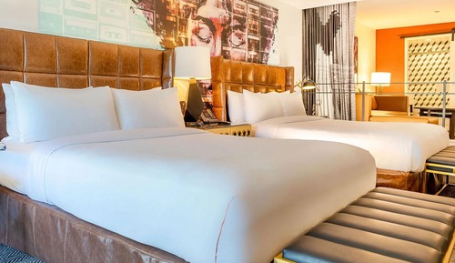 Signature Suite, 2 Queen Beds, Balcony