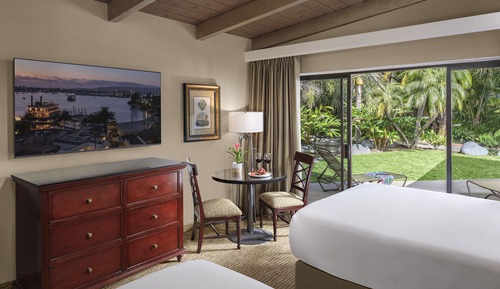 Room, 2 Queen Beds, Accessible, Garden View