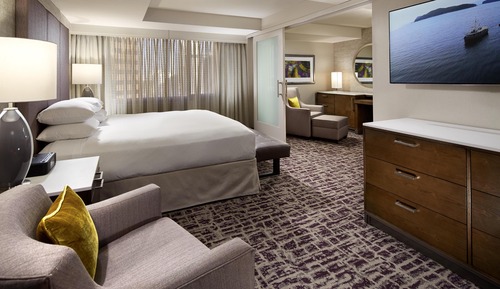 Suite, 1 King Bed, Non Smoking