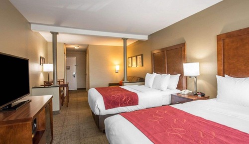 Suite, 2 Queen Beds with Sofa Bed Non Smoking